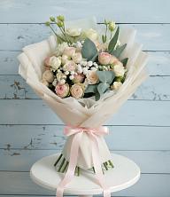 Букет цветов из:  Розы и Лизиантусы в Дмитровский Погост