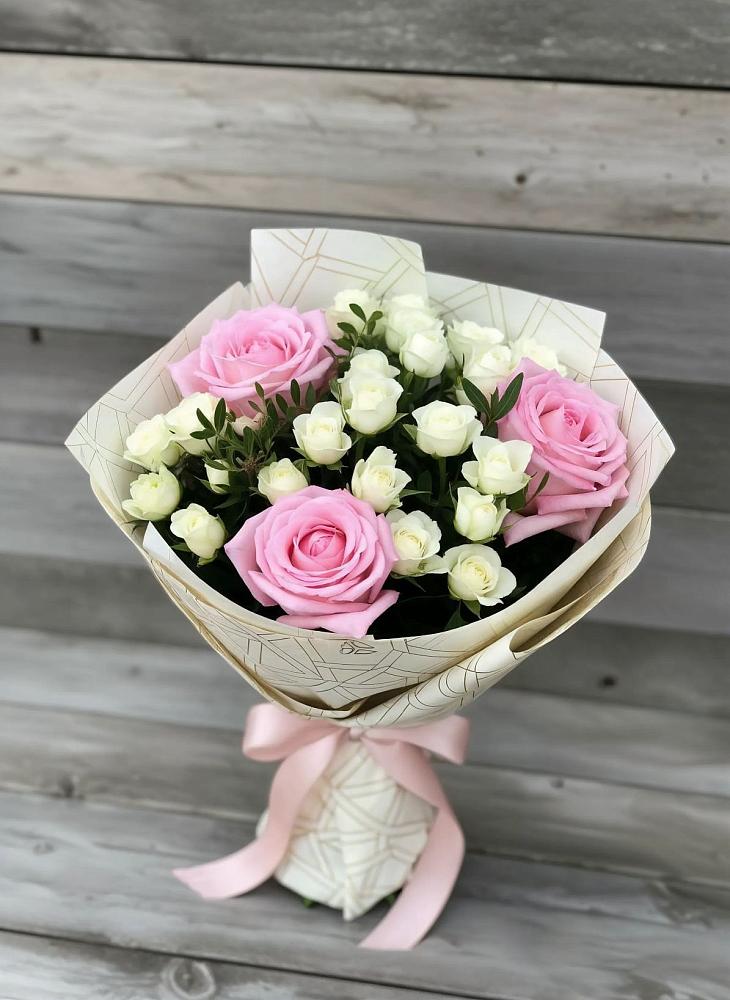 Букет цветов из: Розы в Дмитровский Погост