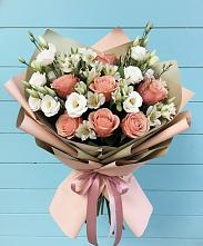 Букет цветов из:  Розы, Альстромерии и Лизиантусы в Дмитровский Погост