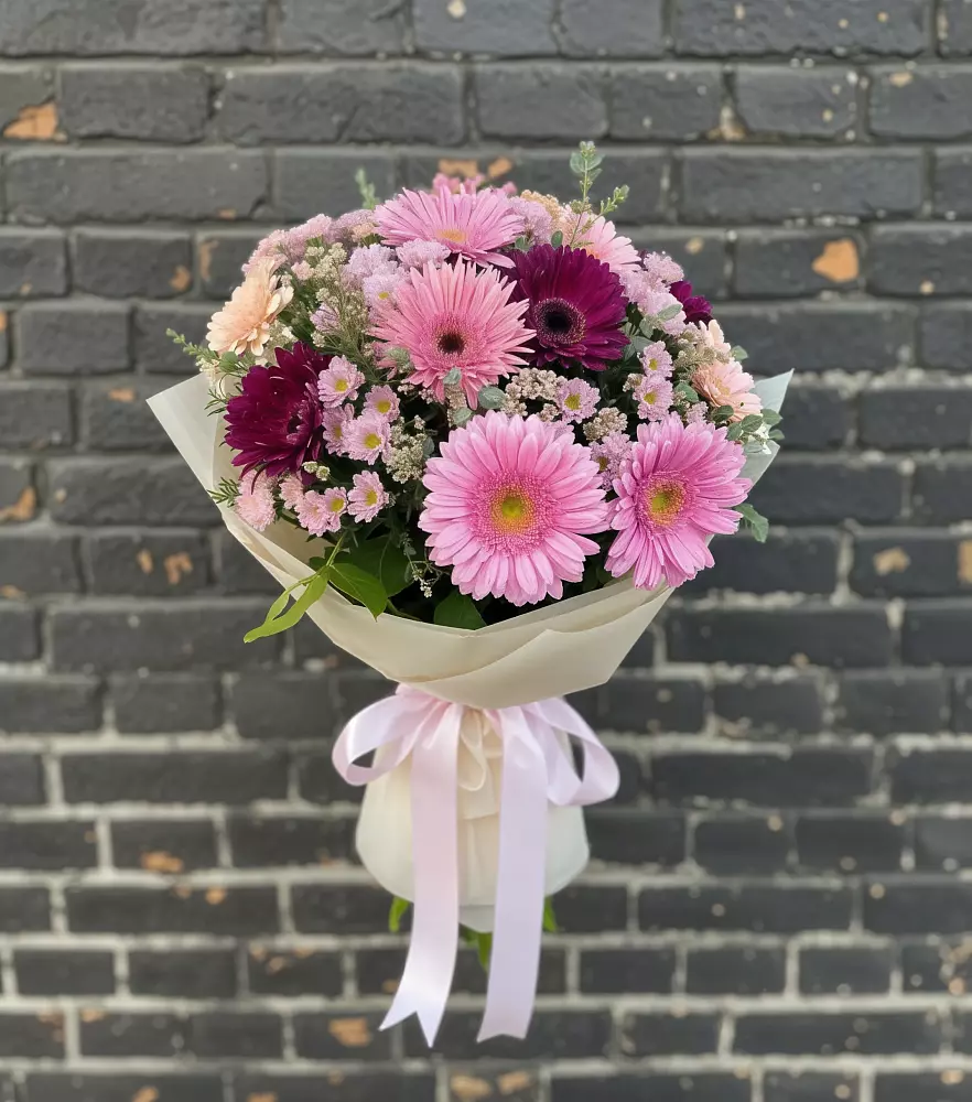 Букет цветов из: Герберы и Хризантемы в Дмитровский Погост