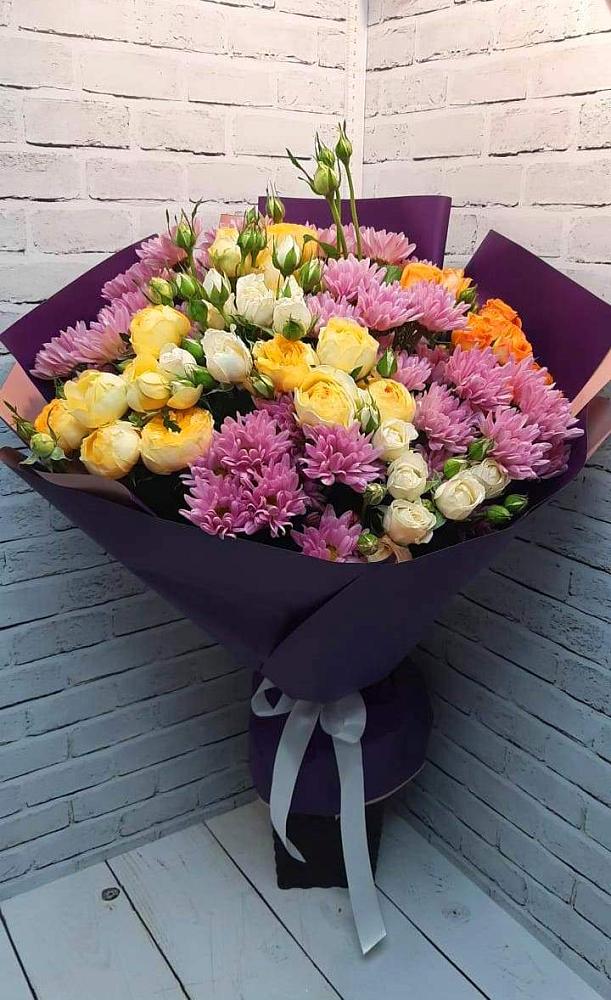 Букет цветов из: Хризантемы и Розы в Дмитровский Погост