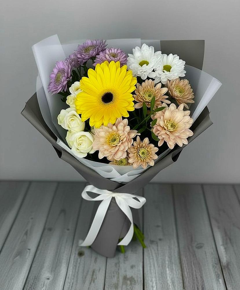 Букет цветов из: Розы, Герберы и Хризантемы в Дмитровский Погост