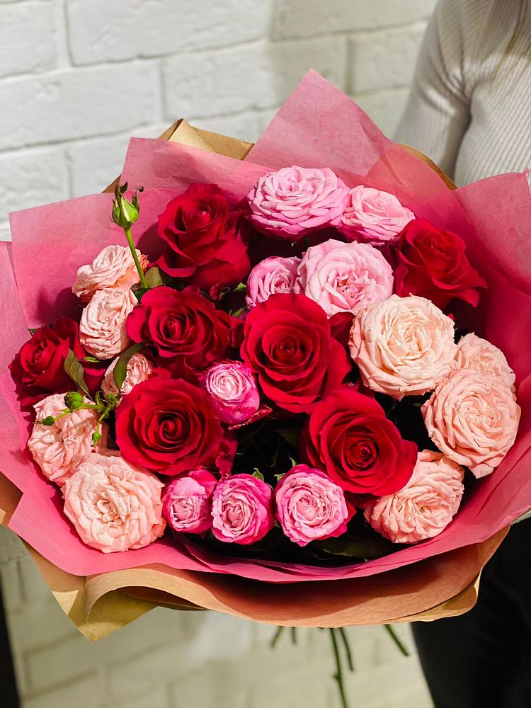 Букет цветов из: Розы в Дмитровский Погост