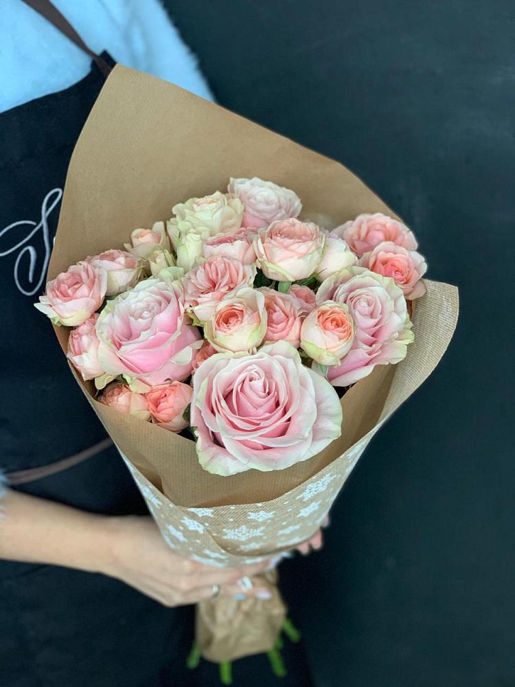 Букет цветов из: Хризантемы и Розы в Дмитровский Погост