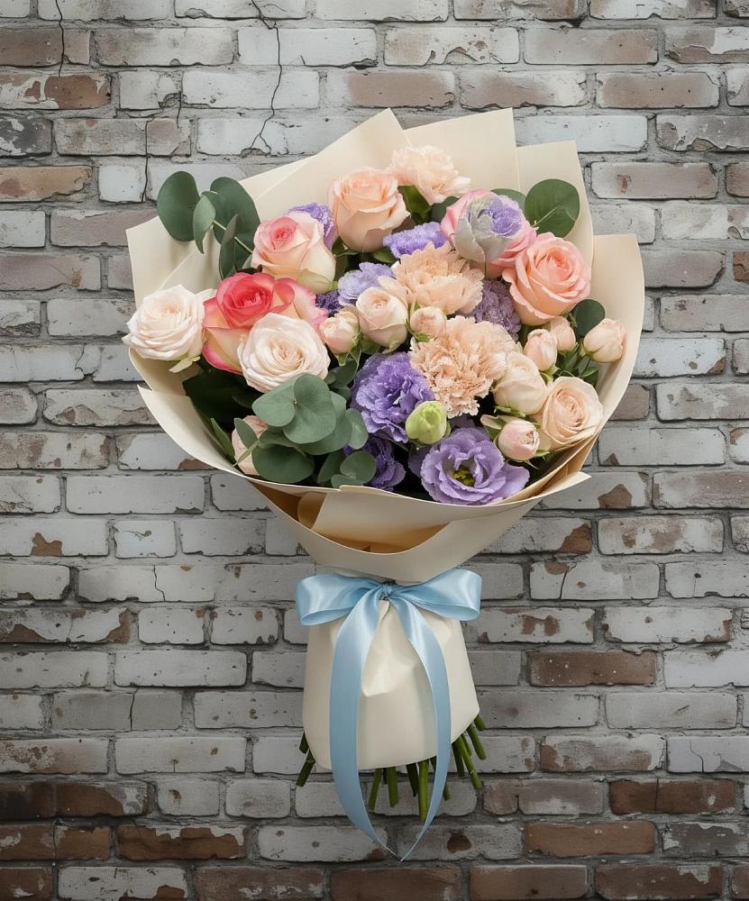 Букет цветов из: Розы, Лизиантусы и Гвоздики в Дмитровский Погост