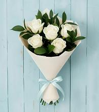 Букет цветов из:  Розы в Дмитровский Погост