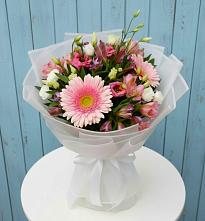 Букет цветов из:  Герберы, Альстромерии и Лизиантусы #REPLACE_PRED# Дмитровский Погост