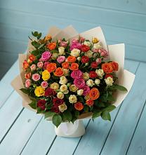 Букет Микс из разноцветных кустовых роз в Дмитровский Погост