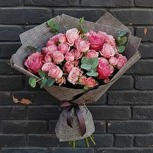 Букет цветов из:  Розы в Дмитровский Погост